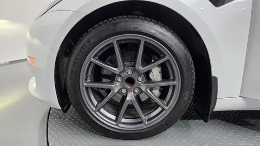 Tesla 3 RWD 2022 5