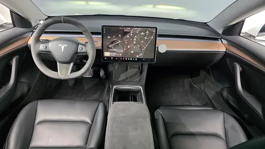 Tesla 3 RWD 2022 7