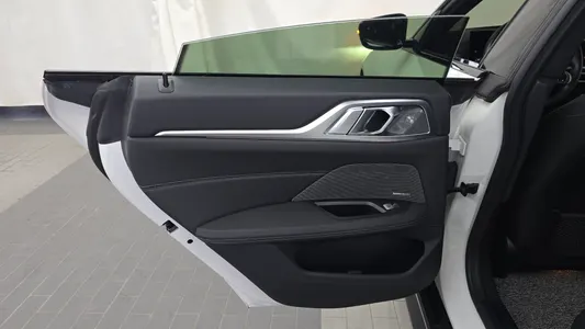 BMW i4 eDrive40 M 2023 25