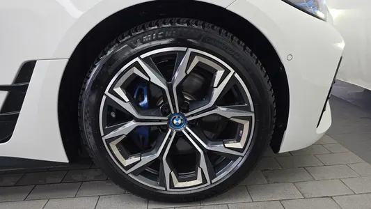BMW i4 eDrive40 M 2023 21