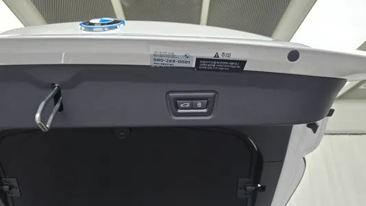 BMW i4 eDrive40 M 2023 28