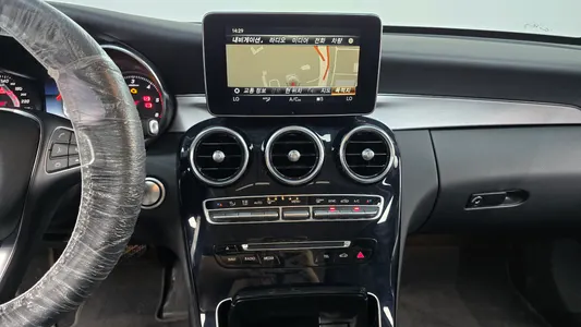 Mercedes-Benz C-Class W205 C220 d 4MATIC 2018 13