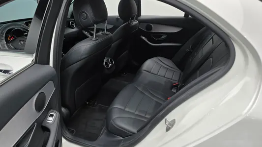 Mercedes-Benz C-Class W205 C220 d 4MATIC 2018 26