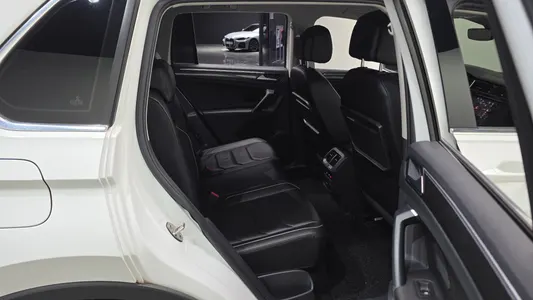 Volkswagen 2 2.0 TDI 2020 11