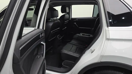 Volkswagen 2 2.0 TDI 2020 12
