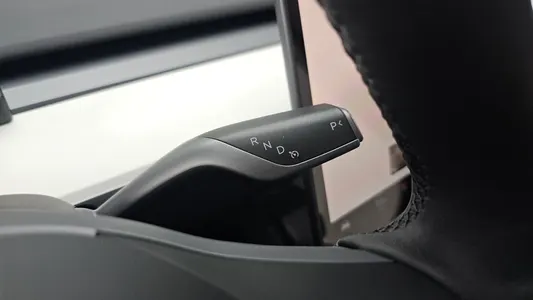 Tesla Y RWD 2023 9
