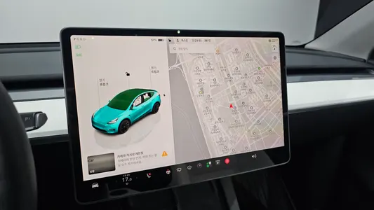Tesla Y RWD 2023 14