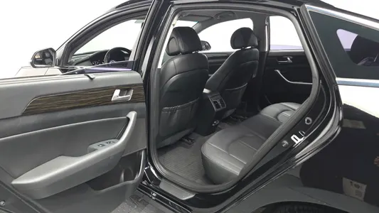 Hyundai LF 2.0 2016 26