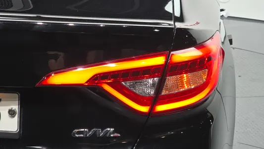 Hyundai LF 2.0 2016 23