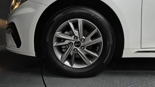Kia K5 2 2.0 LPI 2019 5