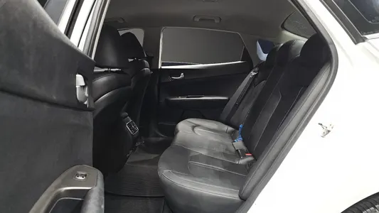 Kia K5 2 2.0 LPI 2019 12