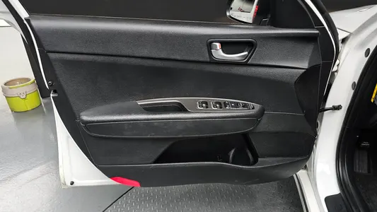 Kia K5 2 2.0 LPI 2019 24