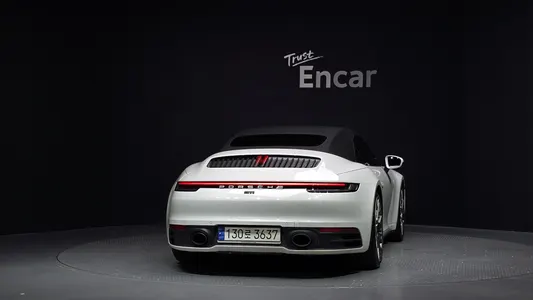 Porsche 911 (992) 2021 4