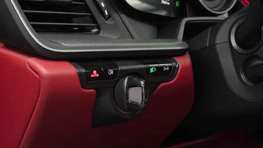 Porsche 911 (992) 2021 18
