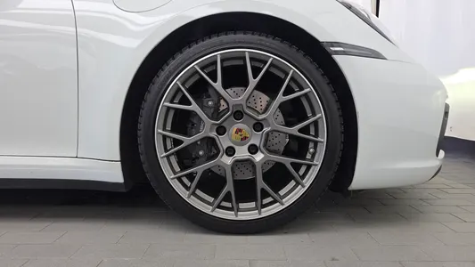 Porsche 911 (992) 2021 21