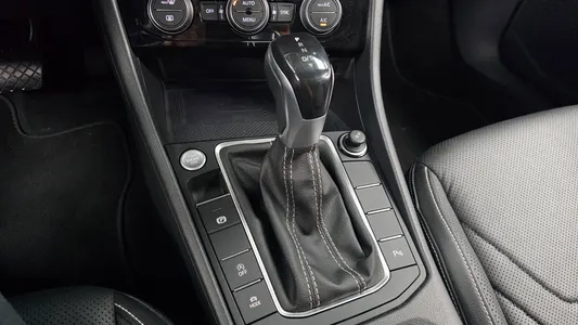 Volkswagen 7 1.5 TSI 2022 9