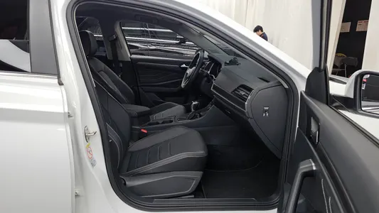 Volkswagen 7 1.5 TSI 2022 11
