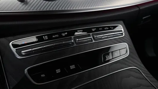 Mercedes-Benz E-Class W213 E350 4MATIC 2021 29