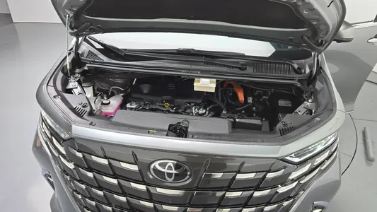 Toyota 4 2.5 HEV AWD 2024 6