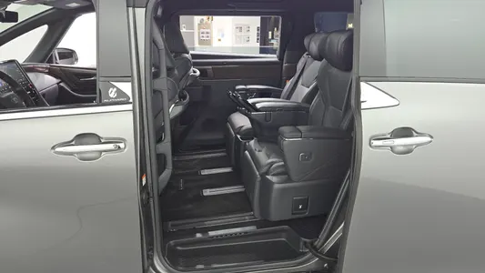 Toyota 4 2.5 HEV AWD 2024 11