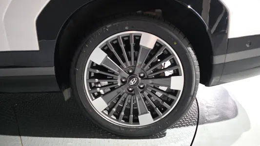Hyundai (MX5) HEV 1.6 4WD 2024 21