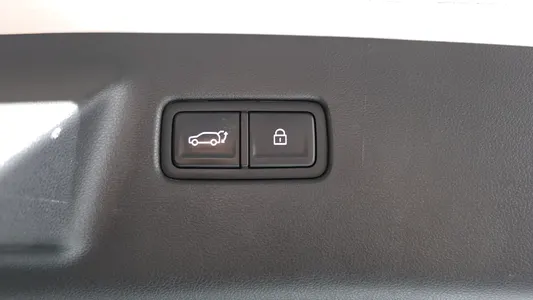 Hyundai (MX5) HEV 1.6 4WD 2024 27