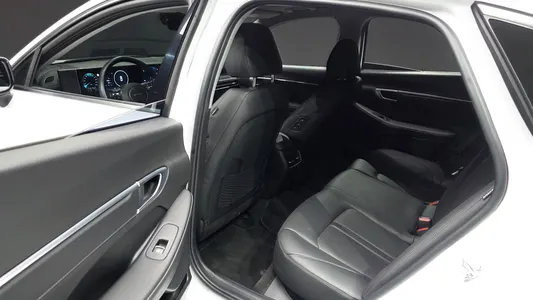 Hyundai (DN8) 2.0 2024 11