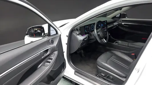 Hyundai (DN8) 2.0 2024 10