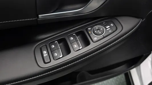 Hyundai (DN8) 2.0 2024 29