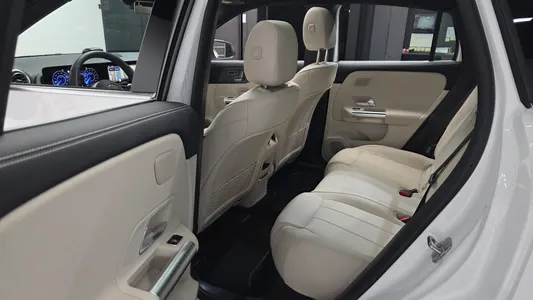 Mercedes-Benz EQA H243 EQA250 2025 26