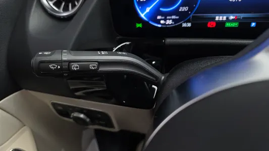 Mercedes-Benz EQA H243 EQA250 2025 29