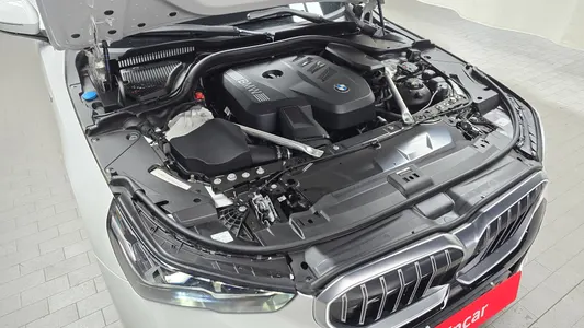 BMW 5 Series (G60) 530i xDrive M 2025 5