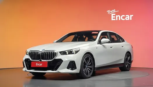 BMW 5 Series (G60) 530i xDrive M 2025