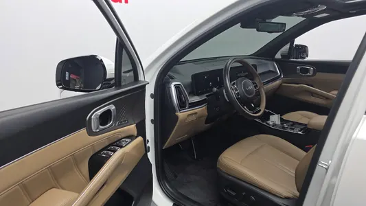 Kia 4 HEV 1.6 2WD 2024 10