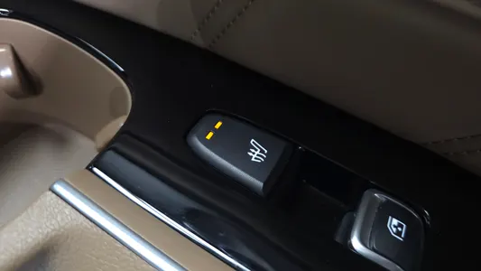 Kia 4 HEV 1.6 2WD 2024 37