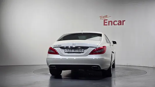 Mercedes-Benz CLS-Class W218 CLS350 2013 4