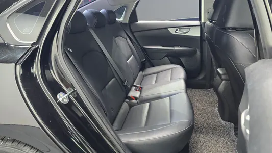 Kia K3 2 1.6 2022 26
