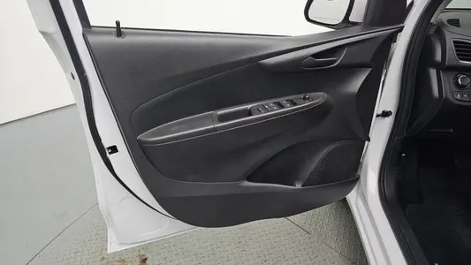 Chevrolet Spark LT 2021 24