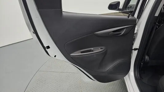Chevrolet Spark LT 2021 25