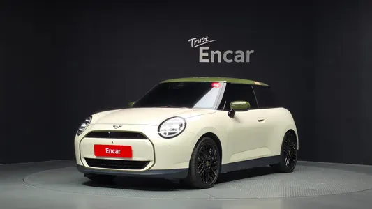MINI 4 SE 2026