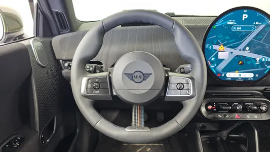 MINI 4 SE 2026 13