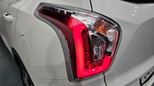 KG Mobility 티볼리 아머 TX 2WD 2019 23
