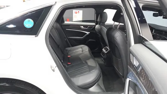 Audi A6 (C8) 45 TFSI 2021 11