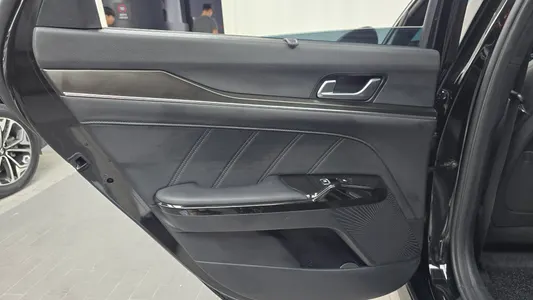 Kia K5 3 2.0 2023 25