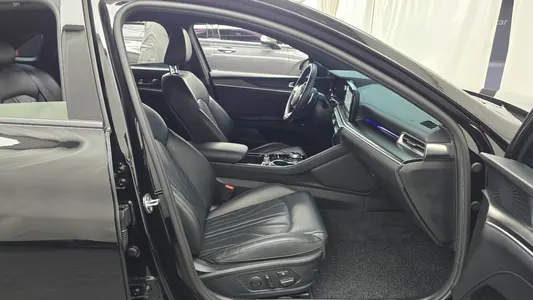 Kia K5 3 2.0 2023 26