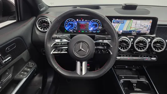 Mercedes-Benz EQB X243 EQB300 4MATIC AMG 2025 13