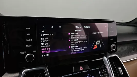 Kia 4 HEV 1.6 2WD 2022 14