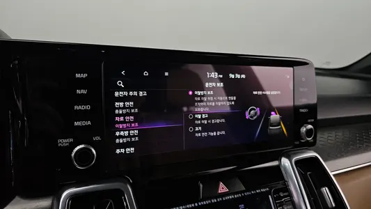 Kia 4 HEV 1.6 2WD 2022 15