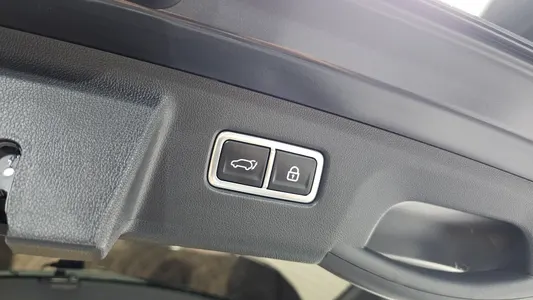 Kia 4 HEV 1.6 2WD 2022 29