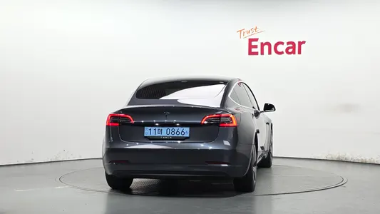 Tesla 3 RWD 2020 4